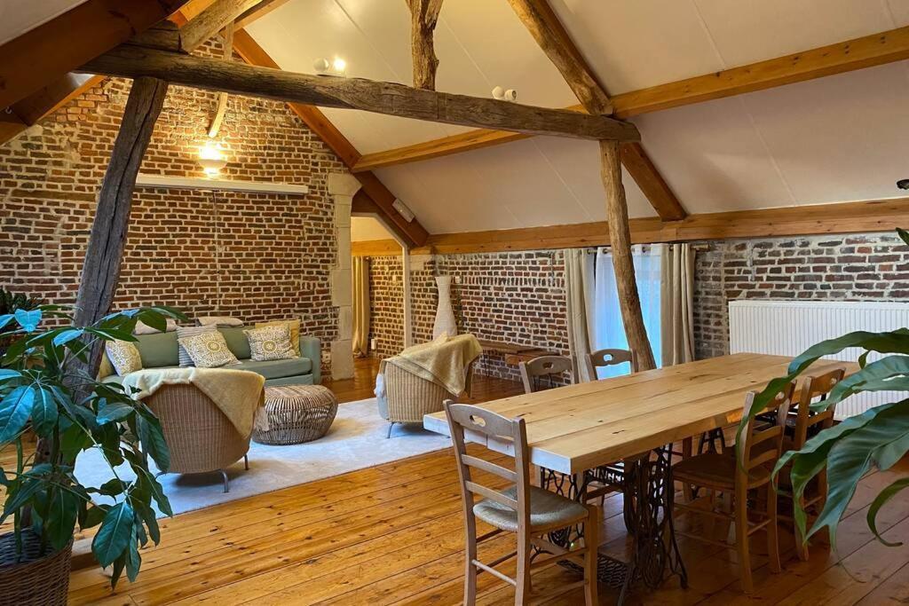 Charmant Appartement Dans Une Ancienne Ferme Nivelles Exterior foto